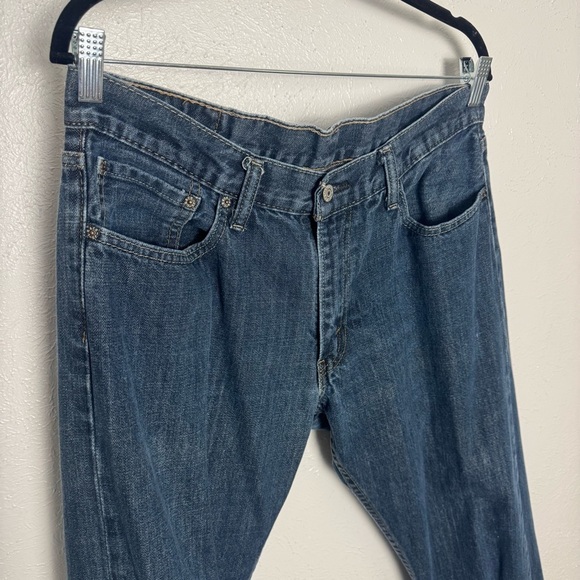Levi's Relaxed Fit Dark Blue Jeans - Picture 5 of 8
